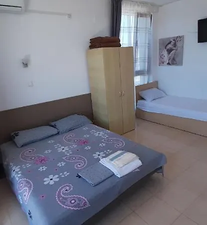 Apartament Bay Studio 1 *